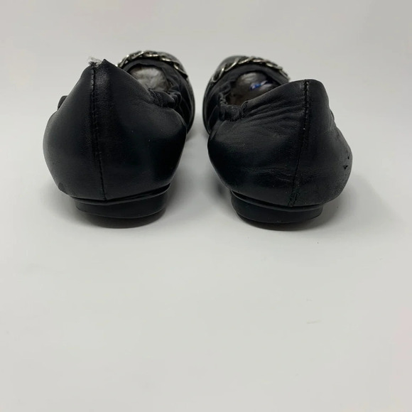 AGL Attilio Giusti Leombruni Chain Flats in Black - Picture 5 of 8